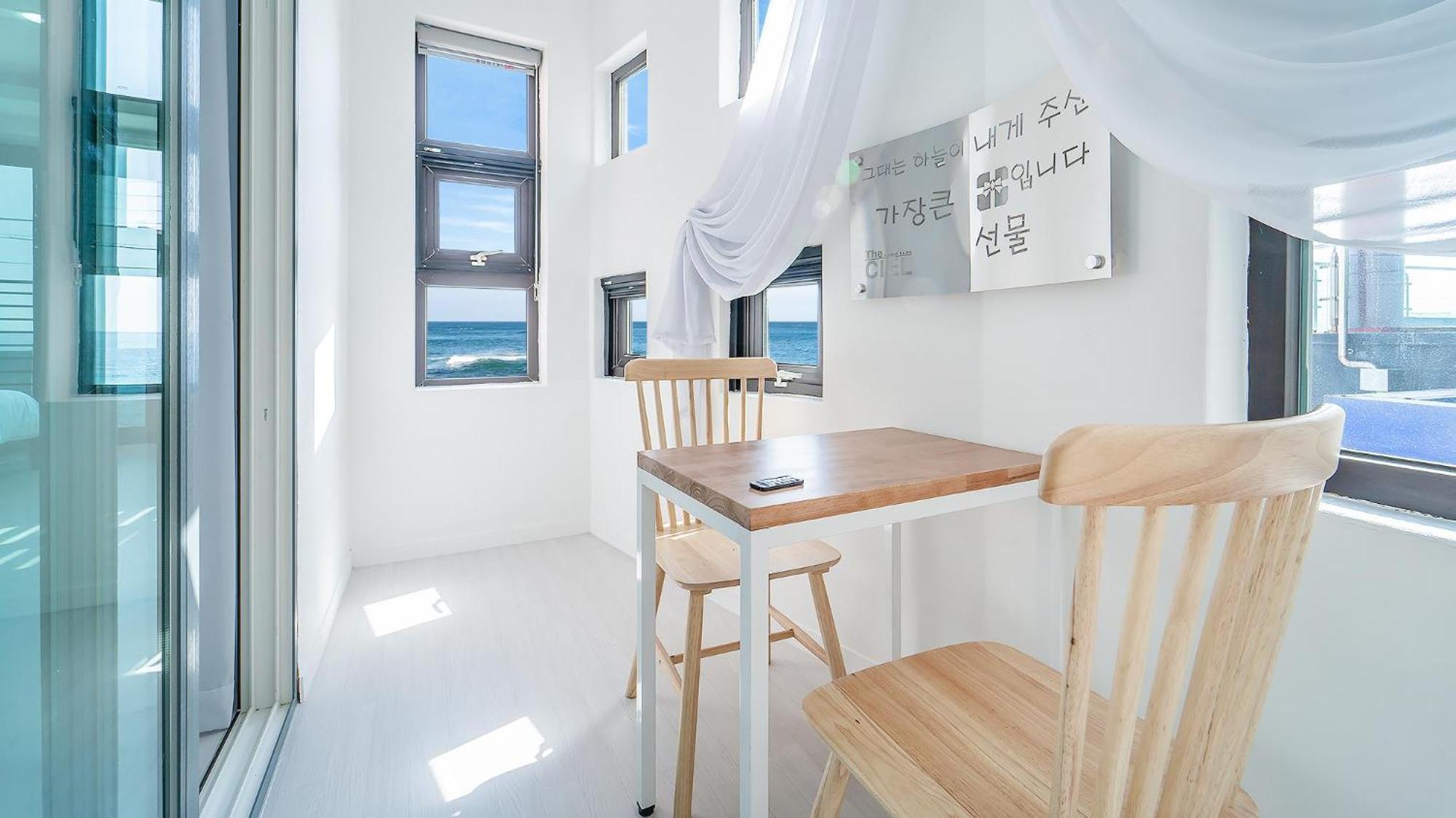 Gangneung The Ciel Spa Pension Стая снимка